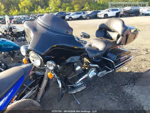 2008 Harley-Davidson Flhtcui VIN 1HD1FC4198Y667166 фото 2