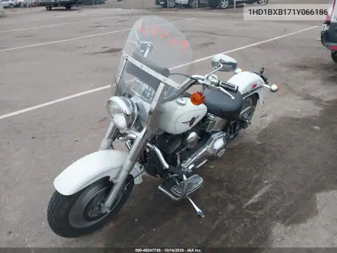 1HD1BXB171Y066186 — 2001 Harley-Davidson Fat Boy, фото 3 с аукциона IAAI, Правый бок