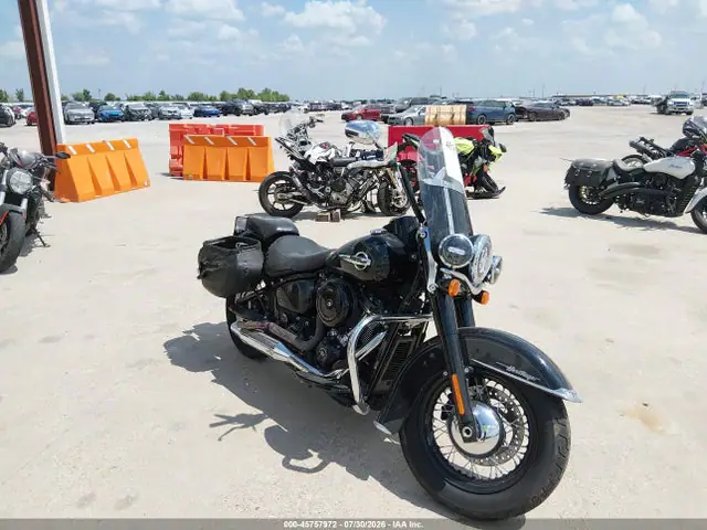 1HD1YAJ27KB055215 — 2019 Harley-Davidson FLHC, Правый бок (Right Side), фото до ремонта