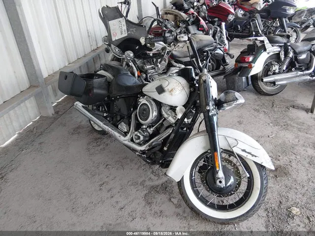 2025 Harley-Davidson FLHC VIN 1HD1YA913SB021588 фото 1