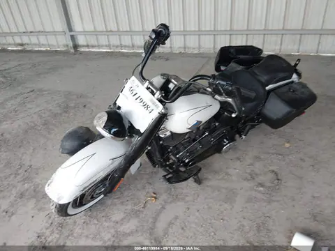 2025 Harley-Davidson FLHC VIN 1HD1YA913SB021588 фото 2