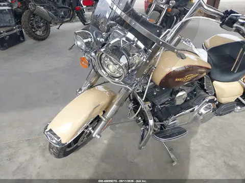 2014 Harley-Davidson Flhr Road King VIN 1HD1FBM18EB622101 фото 2