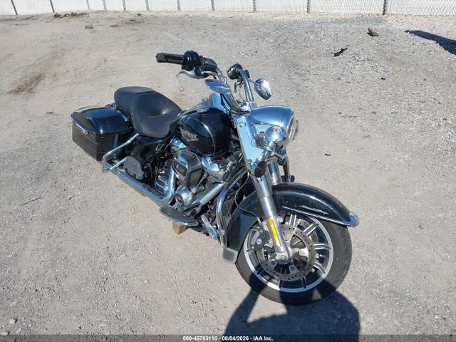 2017 Harley-Davidson Flhr Road King VIN 1HD1FBC15HB659600 фото 1