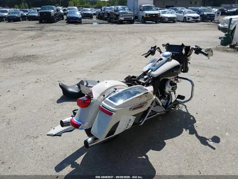 2014 Harley-Davidson Flhtcu Ultra Classic Electra Gld VIN 1HD1FCM14EB677151 фото 4