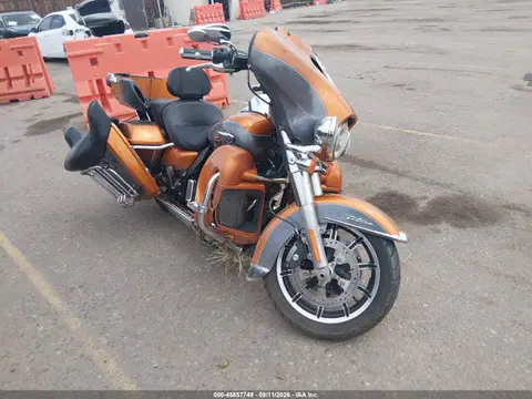 1HD1KDM11FB600868 — 2015 Harley-Davidson Flhtcul Ultra Classic Low, Правый бок (Right Side), фото до ремонта