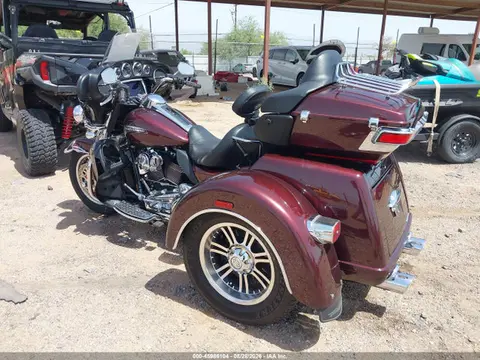 2019 Harley-Davidson FLHTCUTG VIN 1HD1MAF33KB854857 фото 3