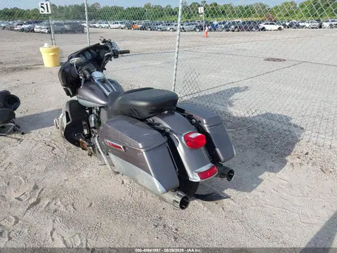 2014 Harley-Davidson Flhtk Electra Glide Ultra Ltd VIN 1HD1KEL15EB680701 фото 3