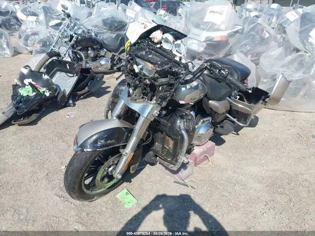 1HD1KED11JB671695 — 2018 Harley-Davidson Flhtk Ultra Limited, фото 2 с аукциона IAAI 30.09.2026, Передняя часть
