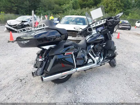 2019 Harley-Davidson FLHX VIN 1HD1KBC13KB666838 фото 4
