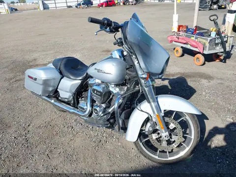 1HD1KBC16LB641658 — 2020 Harley-Davidson FLHX, Left & Right Side, фото до ремонта