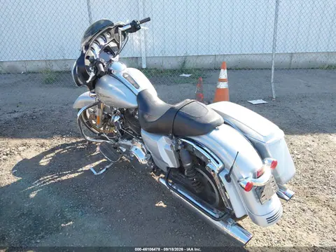 2020 Harley-Davidson FLHX VIN 1HD1KBC16LB641658 фото 3