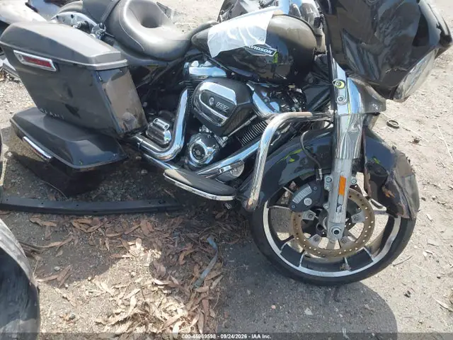 1HD1KBC23MB639425 — 2021 Harley-Davidson FLHX, Передняя часть (Front End), фото до ремонта