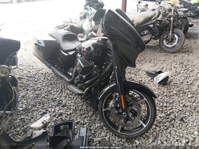 2025 Harley-Davidson FLHX VIN 1HD1KB71XSB622667 фото 1