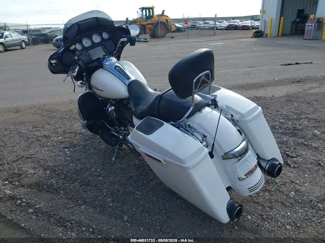 1HD1KRC18HB686715 — 2017 Harley-Davidson Flhxs Street Glide Special, фото 3 с аукциона IAAI 30.09.2026, Передняя часть