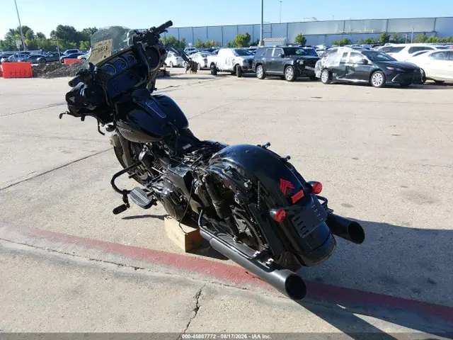 1HD1KRC10JB613330 — 2018 Harley-Davidson Flhxs Street Glide Special, фото 3 с аукциона IAAI 30.09.2026, Повреждения со всех сторон
