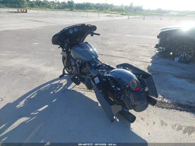 1HD1KRP16NB623134 — 2022 Harley-Davidson Flhxs, фото 3 с аукциона IAAI 30.09.2026, Повреждения со всех сторон