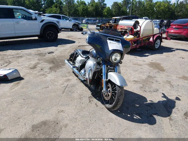 2019 Harley-Davidson FLHXSE VIN 1HD1PXL1XKB953365 фото 1