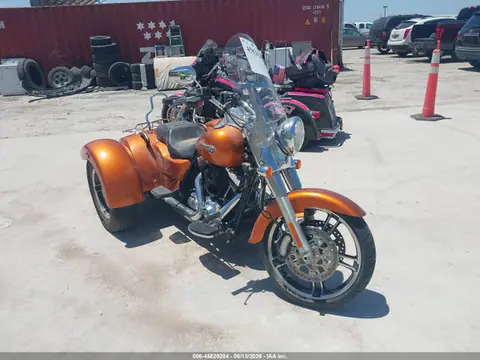 1HD1MCM13FB859561 — 2015 Harley-Davidson Flrt Free Wheeler, Подтопление (Flood), фото до ремонта