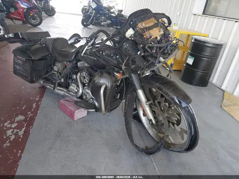 1HD1KHM17FB603684 — 2015 Harley-Davidson Fltrx Road Glide, Левый бок (Left Side), фото до ремонта