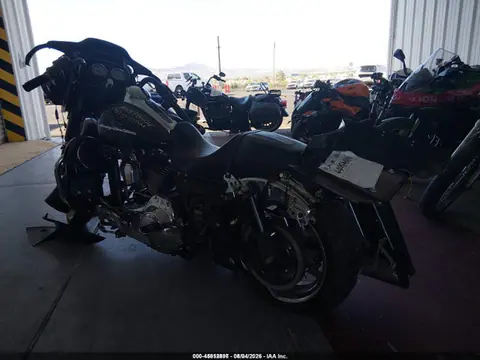 2015 Harley-Davidson Fltrx Road Glide VIN 1HD1KHM17FB603684 фото 3
