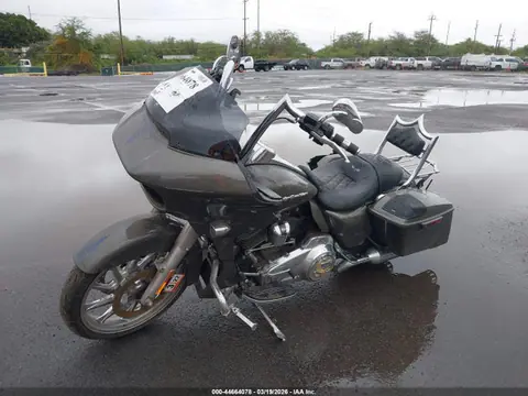 2019 Harley-Davidson FLTRX VIN 1HD1KHC1XKB617722 фото 2