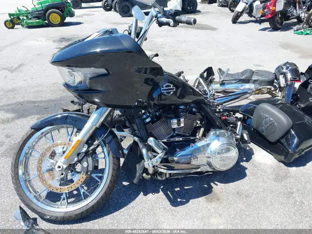 1HD1KH716RB653198 — 2024 Harley-Davidson Fltrx, фото 2 с аукциона IAAI 29.09.2026, Передняя и задняя части