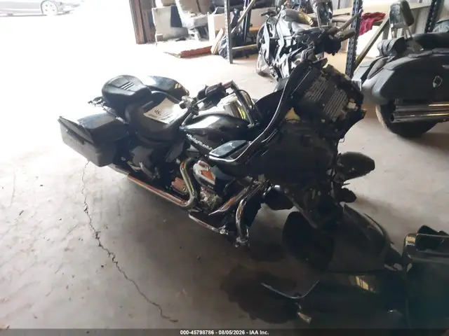 1HD1KTM10GB612375 — 2016 Harley-Davidson Fltrxs Road Glide Special, Передняя часть (Front End), фото до ремонта