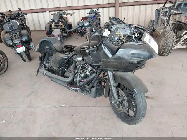1HD1KTP19LB660236 — 2020 Harley-Davidson Fltrxs, Передняя часть (Front End), фото до ремонта