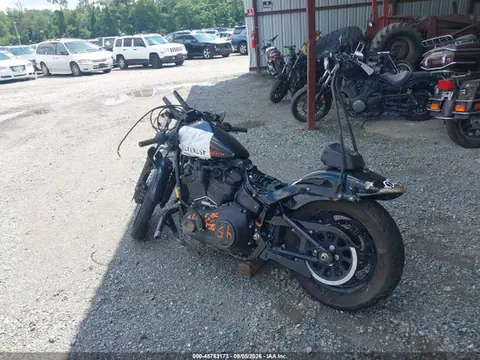 2023 Harley-Davidson FXBBS VIN 1HD1YYK12PB030745 фото 3