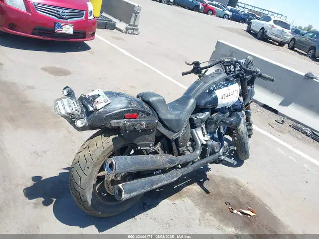1HD1YXZ15PB061388 — 2023 Harley-Davidson Fxlrst, фото 4 с аукциона IAAI 13.10.2026, Повреждения со всех сторон