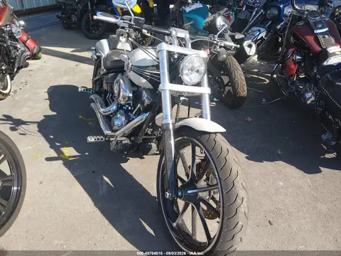 1HD1BFV16EB021707 — 2014 Harley-Davidson Fxsb Breakout, Правый бок (Right Side), фото до ремонта