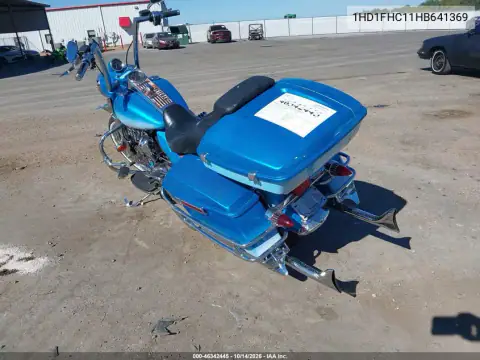 1HD1FHC11HB641369 — 2017 Harley-Davidson Road King, фото 3 с аукциона IAAI, Повреждения со всех сторон