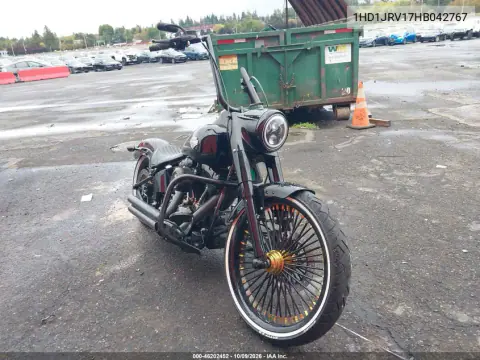 1HD1JRV17HB042767 — 2017 Harley-Davidson Softail, Передняя часть, фото до ремонта
