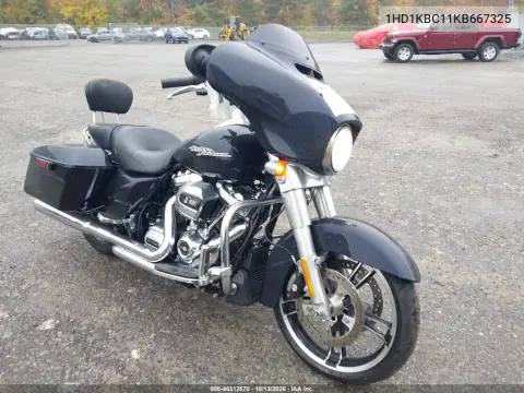 1HD1KBC11KB667325 — 2019 Harley-Davidson Street Glide, Передняя часть, фото до ремонта