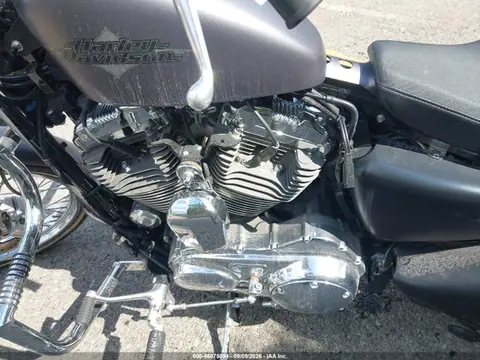 2016 Harley-Davidson Xl1200 V VIN 1HD1LF334GC412563 фото 9