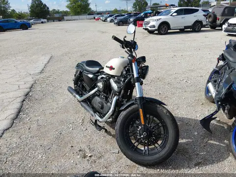 1HD1LC317NB402688 — 2022 Harley-Davidson XL1200 X, Передняя часть (Front End), фото до ремонта