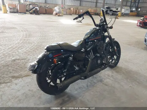 2016 Harley-Davidson Xl883 Iron 883 VIN 5HD4LE2A8GC400853 фото 4