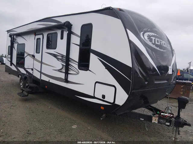 2017 Heartland Torque Extreme Light VIN 5SFCB3420HE322539 фото 1