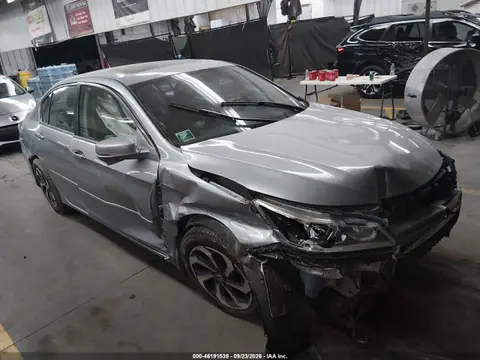 1HGCR2F85HA066577 — 2017 Honda Accord EX-L, Передняя часть (Front End), фото до ремонта
