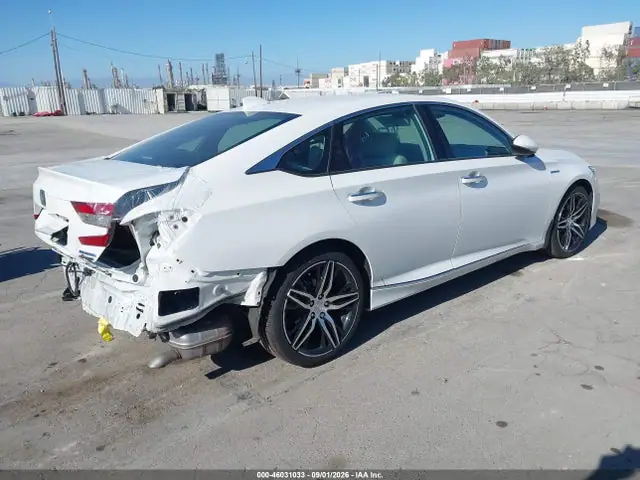 1HGCV3F97NA027060 — 2022 Honda Accord Hybrid Touring, фото 4 с аукциона IAAI 14.10.2026, Задняя часть