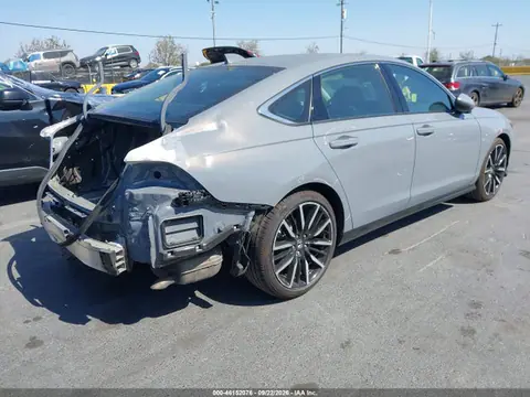 2023 Honda Accord Hybrid Touring VIN 1HGCY2F85PA017459 фото 4