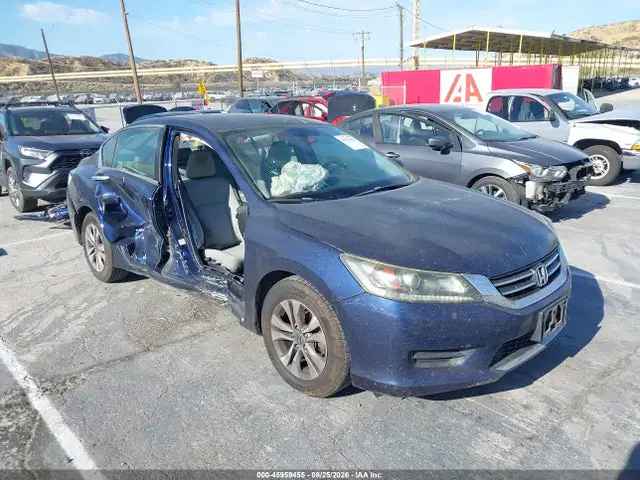1HGCR2F32FA055800 — 2015 Honda Accord LX, Правый бок (Right Side), фото до ремонта