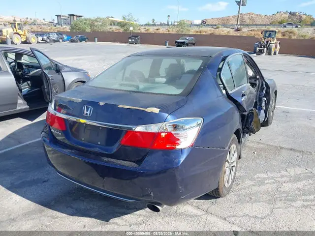 1HGCR2F32FA055800 — 2015 Honda Accord LX, фото 4 с аукциона IAAI 14.10.2026, Правый бок