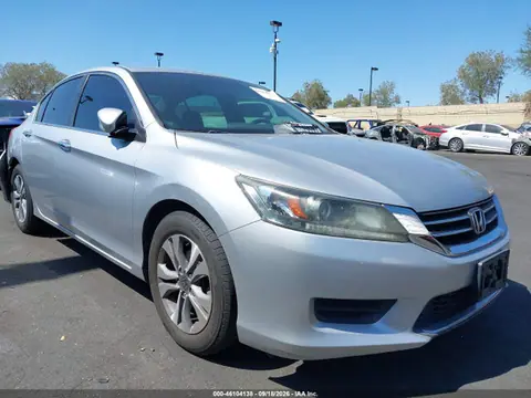 1HGCR2F34FA152366 — 2015 Honda Accord LX, Задняя часть (Rear), фото до ремонта