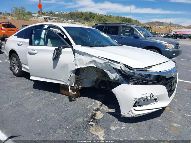 1HGCV1F14JA049817 — 2018 Honda Accord LX, Передняя часть справа (Right Front), фото до ремонта