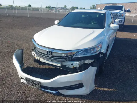 2017 Honda ACCORD SEDAN VIN 1HGCR2F56HA811679 фото 2