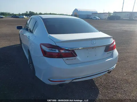 2017 Honda ACCORD SEDAN VIN 1HGCR2F56HA811679 фото 3