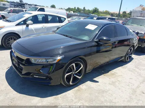 2018 Honda Accord Sport 2.0t VIN 1HGCV2F39JA029151 фото 2