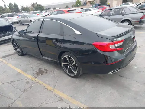 2020 Honda Accord Sport 2.0t VIN 1HGCV2F31LA027915 фото 3