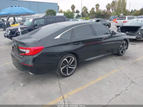 2020 Honda Accord Sport 2.0t VIN 1HGCV2F31LA027915 фото 4